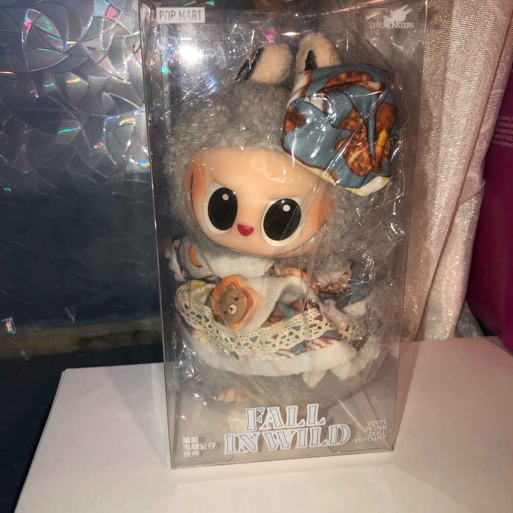 Labubu Pop Mart Fall in Wild Vinyl Figure